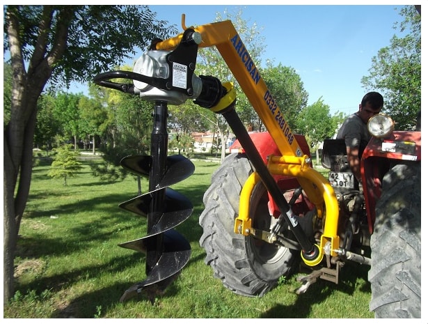 Traktör Arkası Toprak Burgu Makinesi